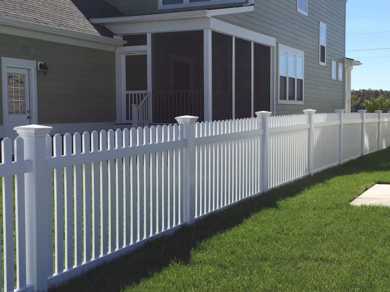 4 ft. Straight Top Picket Fence